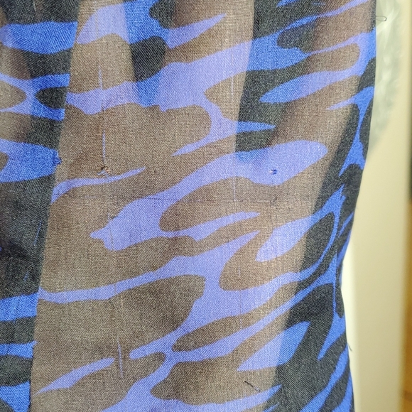 Sheer blue and black top - Picture 4 of 6